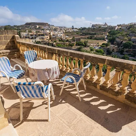 Sylvia' S Millhouse * Kerċem