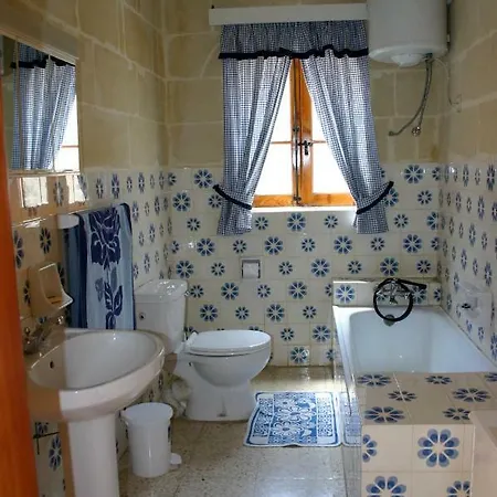 Sylvia' S Millhouse * Kerċem