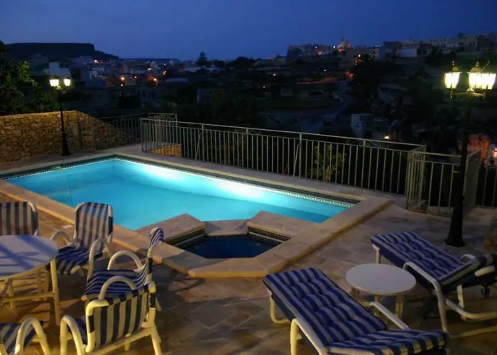 Vakantiehuis Sylvia' S Millhouse Kerċem